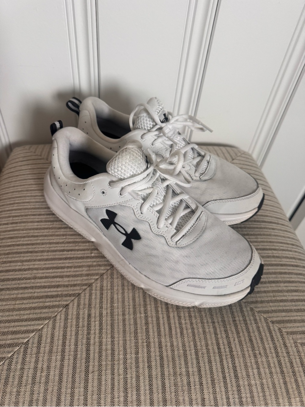 Under Armour Men’s White and Black Running Shoes